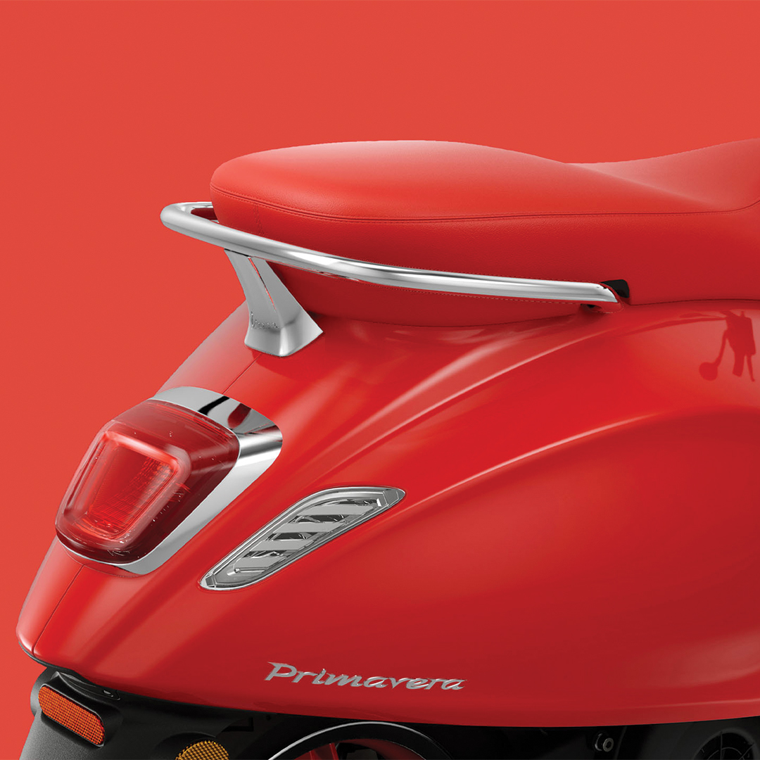 وسپا پریماورا 150 رد - Vespa Primavera 150 Red